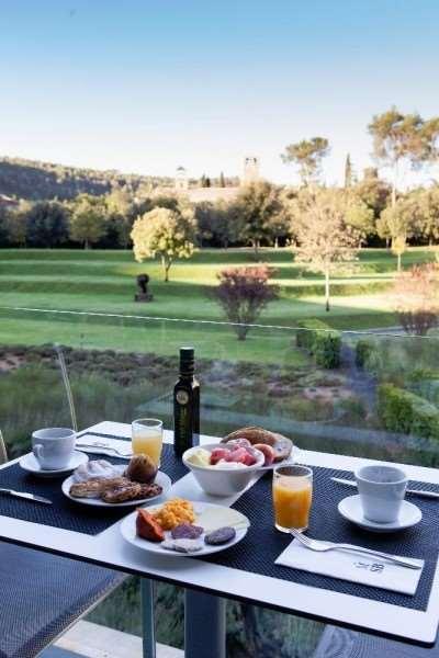 Hotel Mon - Mon Sant Benet Sant Fruitos de Bages Restaurant foto
